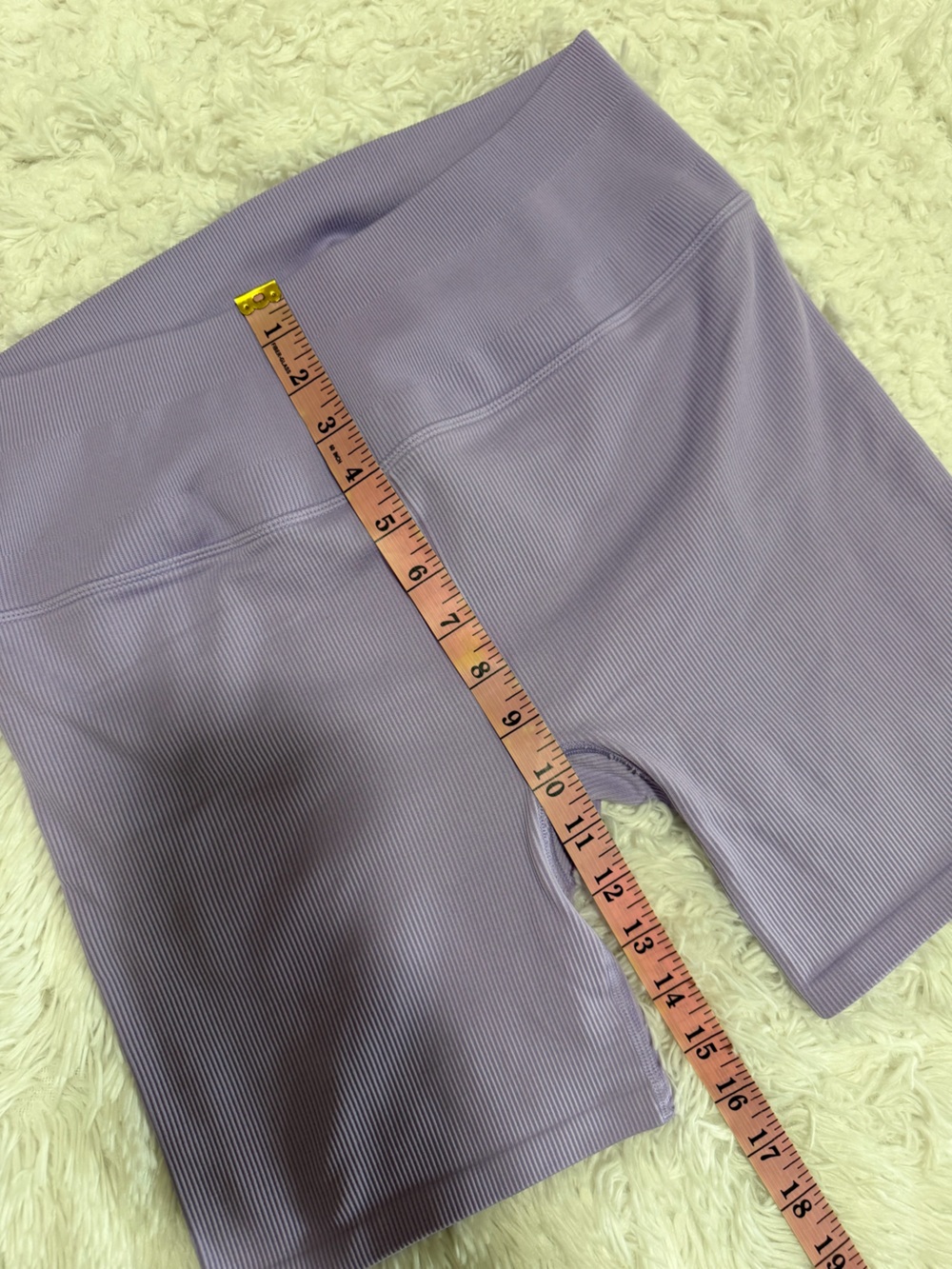 alo yoga | Seamless Ribbed Knit Favorite Short Lavender Purple - Biker Shorts - Picture 10 of 13